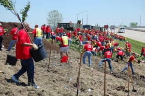 Thousands of volunteers will continue the beautification of the I-70/Holt Road interchange. Photo courtesy Carole Copeland/Eli Lilly and Company