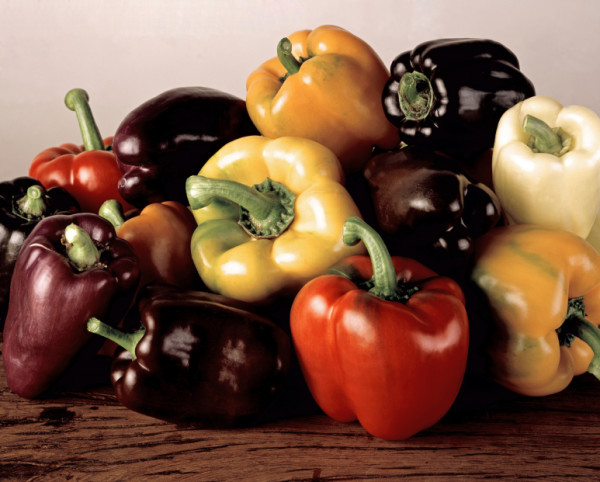 Tasty Colorbell Mix sweet pepper. Photo courtesy National Garden Bureau/Grimes Horticulture 